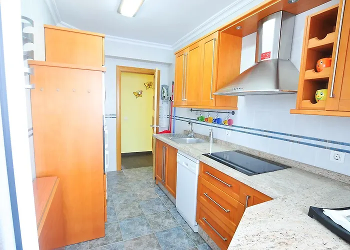 Holidays2malaga Hermosilla 3 & Parking Wifi Fibra 600 Mg דירה *